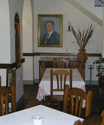 El Perro De Paterna Hotel